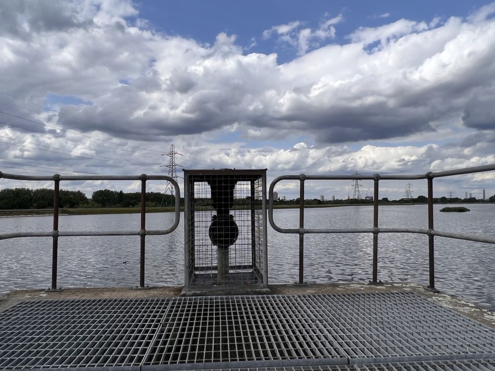 Walthamstow Wetlands nature reserve and reservoirs (London)