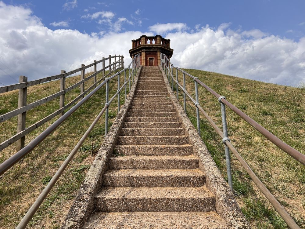 Walthamstow Wetlands nature reserve and reservoirs (London)