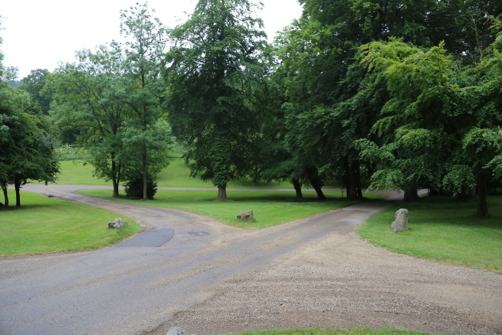 A stunning  estate for film and photoshoot location (Stokenchurch, Buckinghamshire)