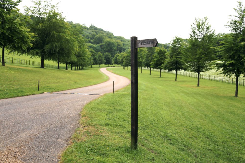 A stunning  estate for film and photoshoot location (Stokenchurch, Buckinghamshire)