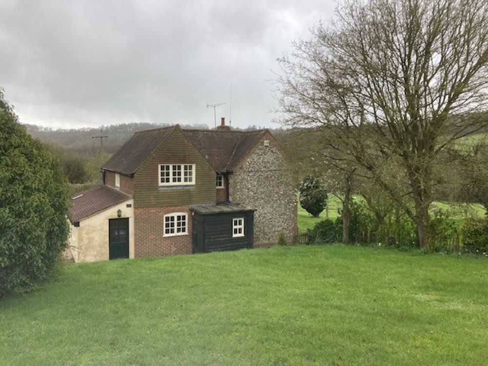 Vacant cottage and a barn on a private country estate for film, shoot location hire (Stokenchurch, Buckinghamshire)