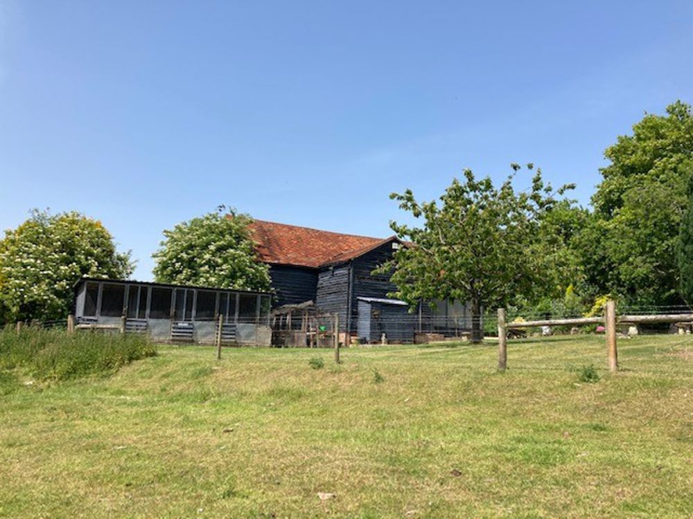 Vacant cottage and a barn on a private country estate for film, shoot location hire (Stokenchurch, Buckinghamshire)