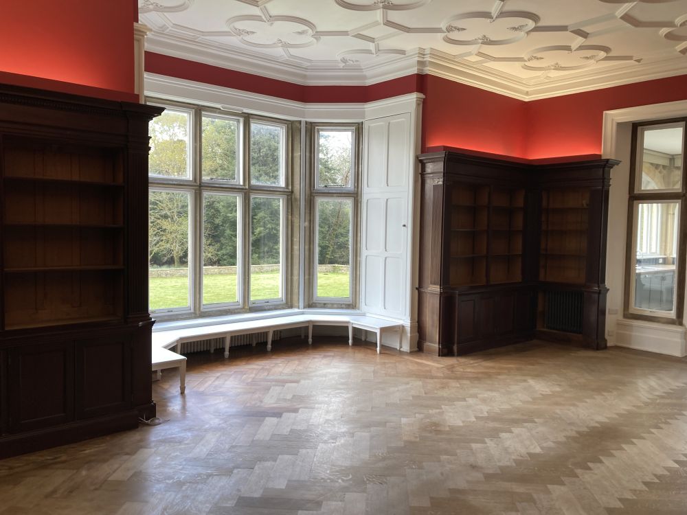 Unoccupied Victorian manor house (Petersfield, Hampshire)