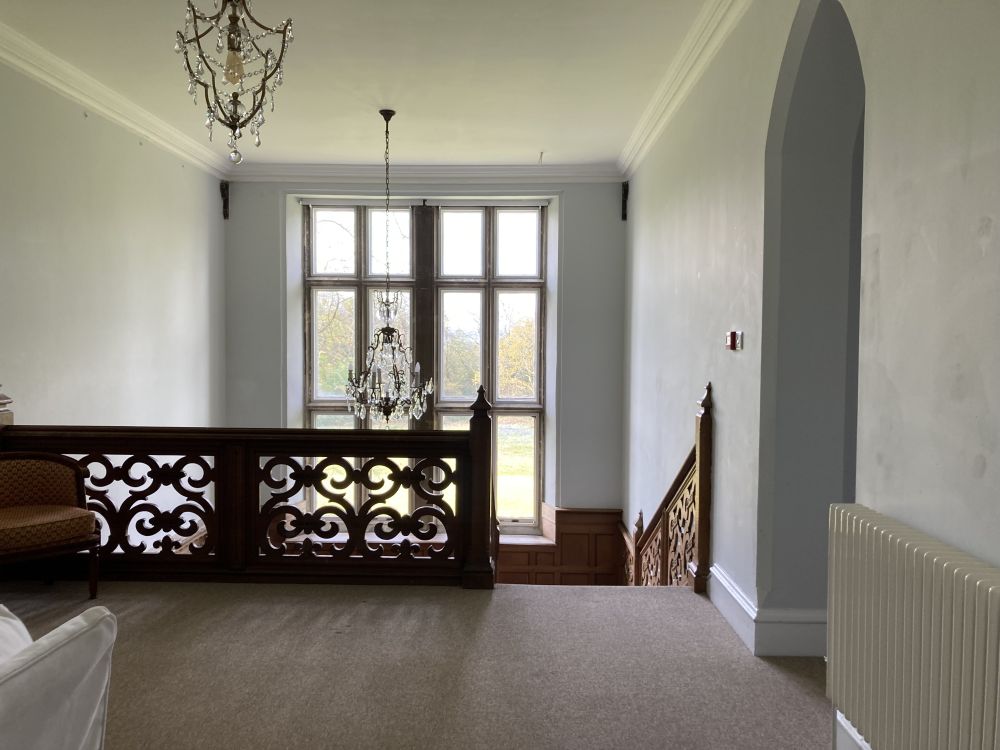 Unoccupied Victorian manor house (Petersfield, Hampshire)