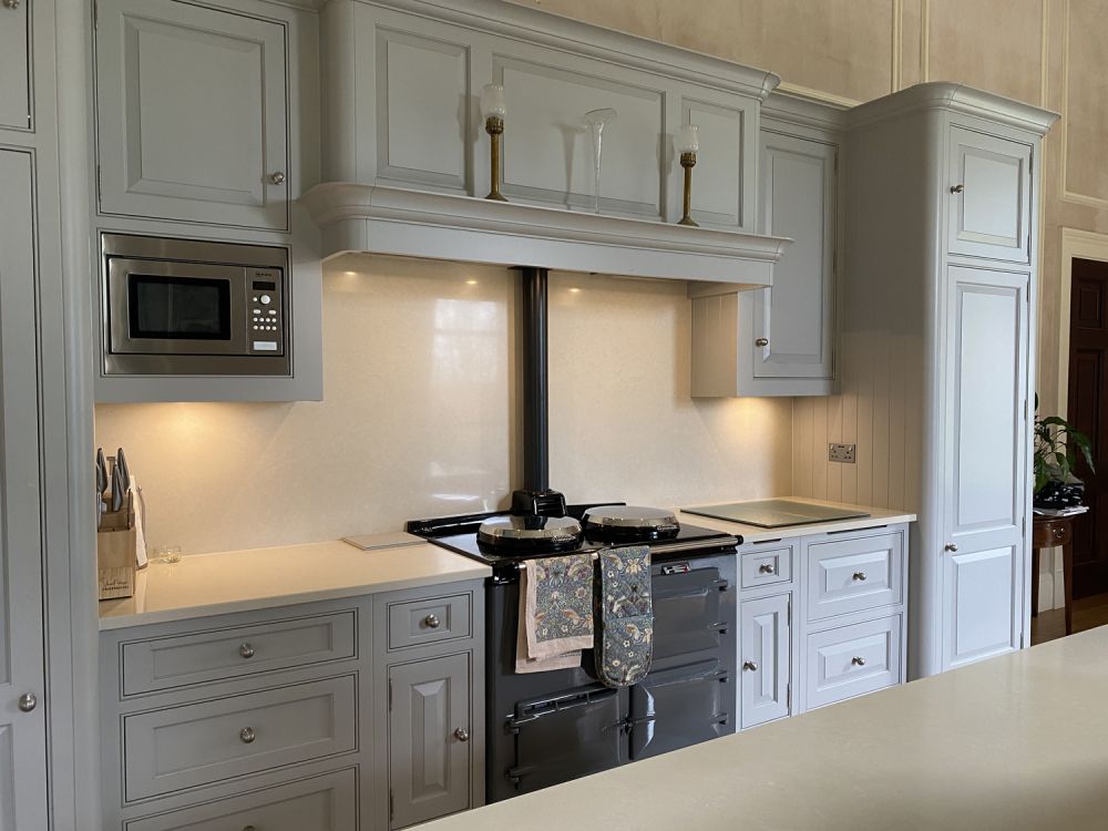 Stunning manor house with an unique swimming pool for film, shoot location hire (Hemel Hempstead, Hertfordshire)