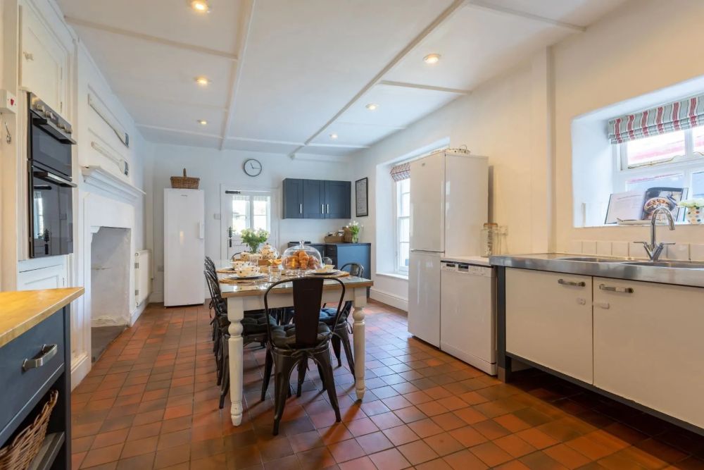 Idyllic Seaside Cottage in Cornwall