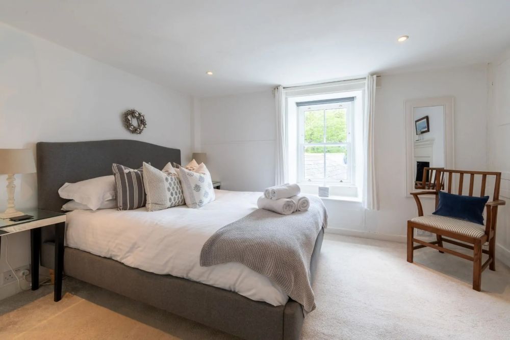 Idyllic Seaside Cottage in Cornwall