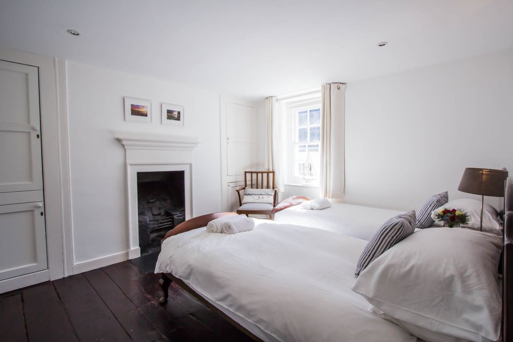 Idyllic Seaside Cottage in Cornwall