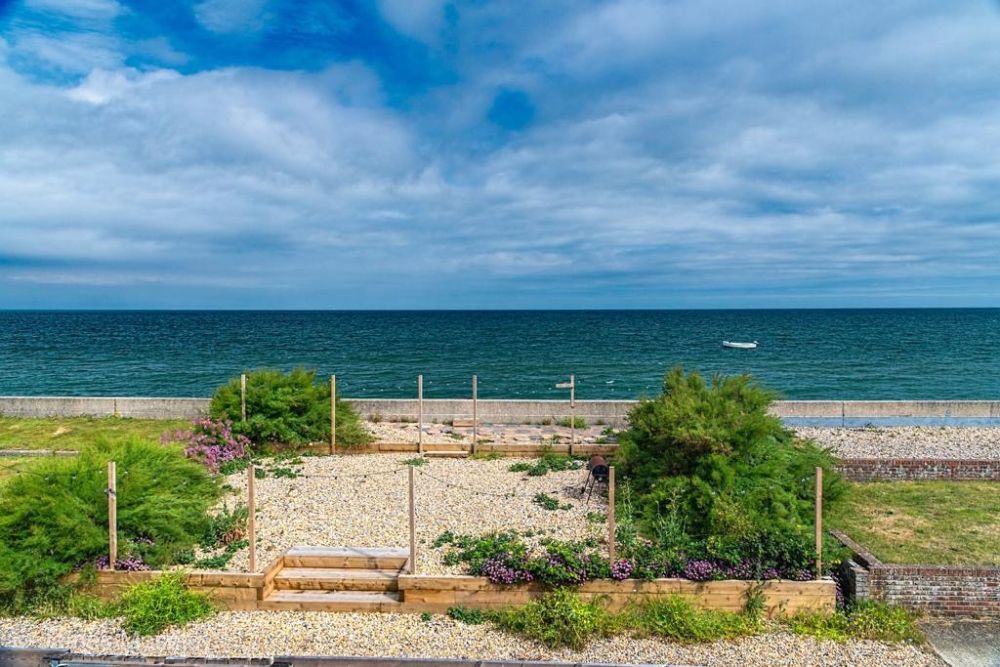 A stunning, eco-friendly home with sea views