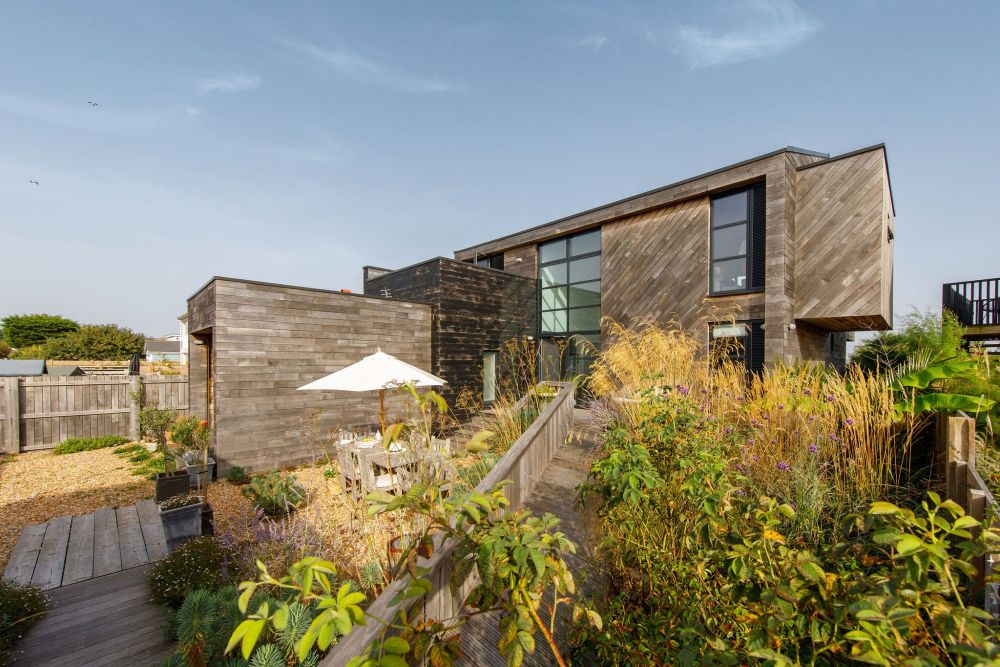 A stunning, eco-friendly home with sea views