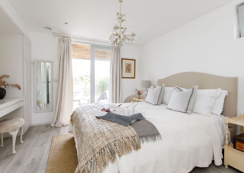 A stunning, eco-friendly home with sea views