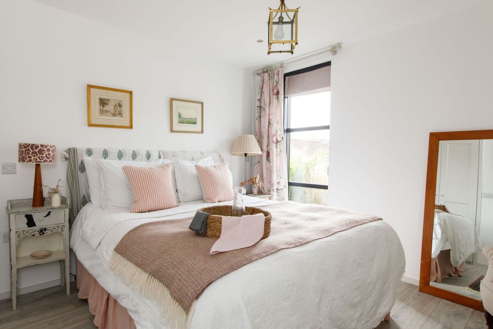 A stunning, eco-friendly home with sea views