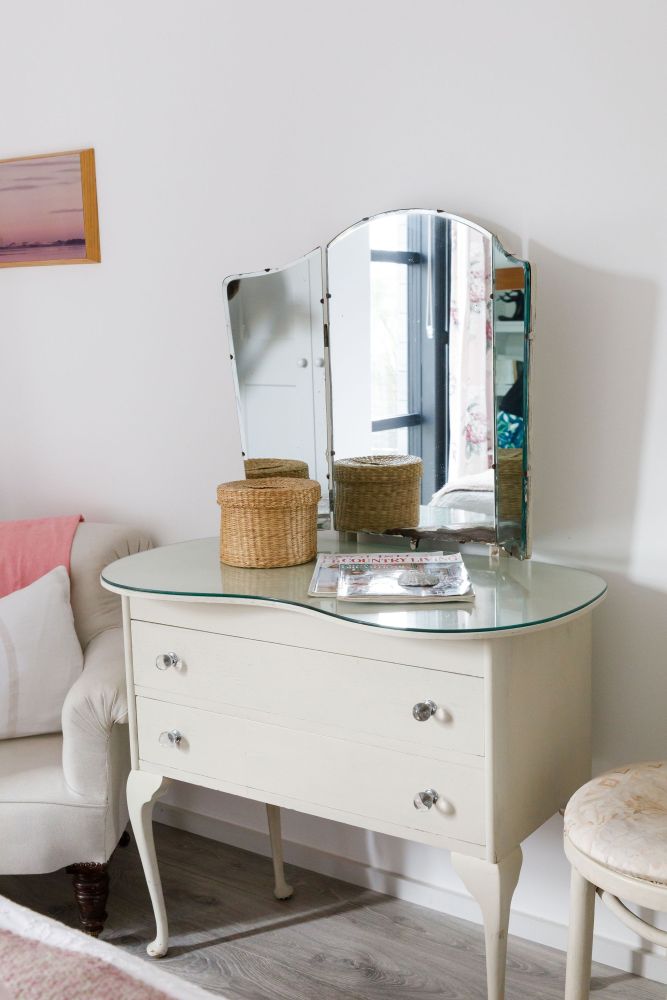 A stunning, eco-friendly home with sea views