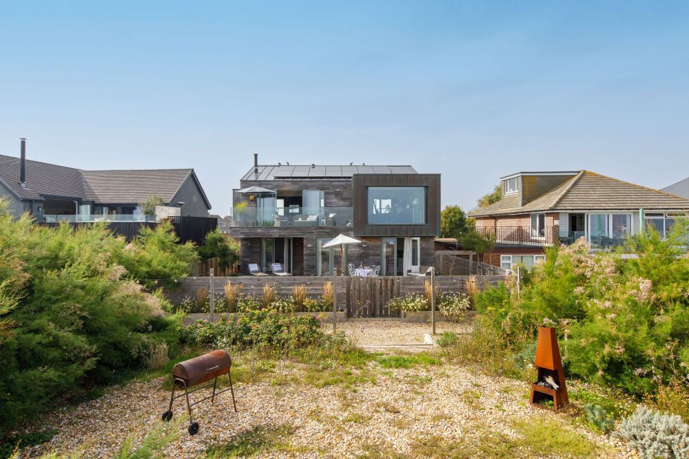 A stunning, eco-friendly home with sea views