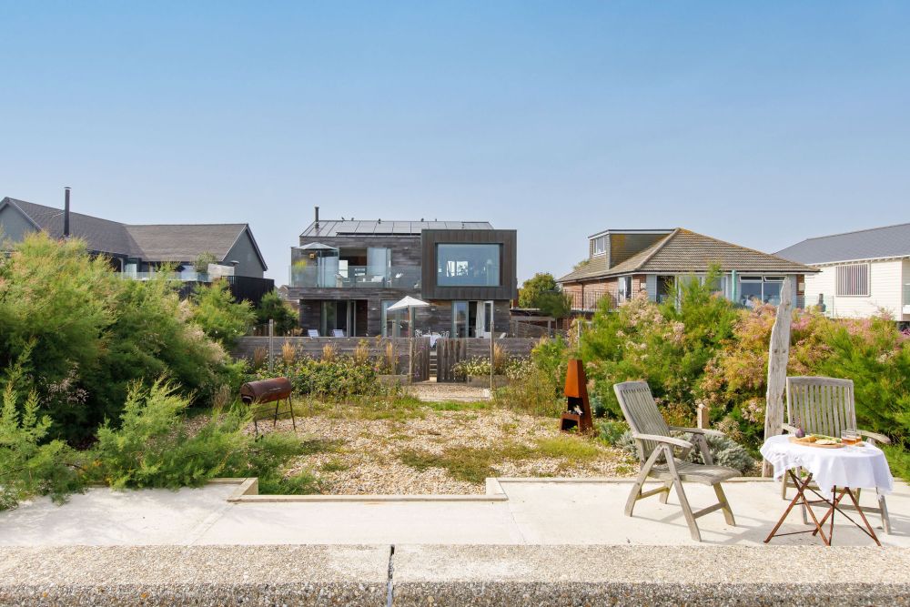 A stunning, eco-friendly home with sea views