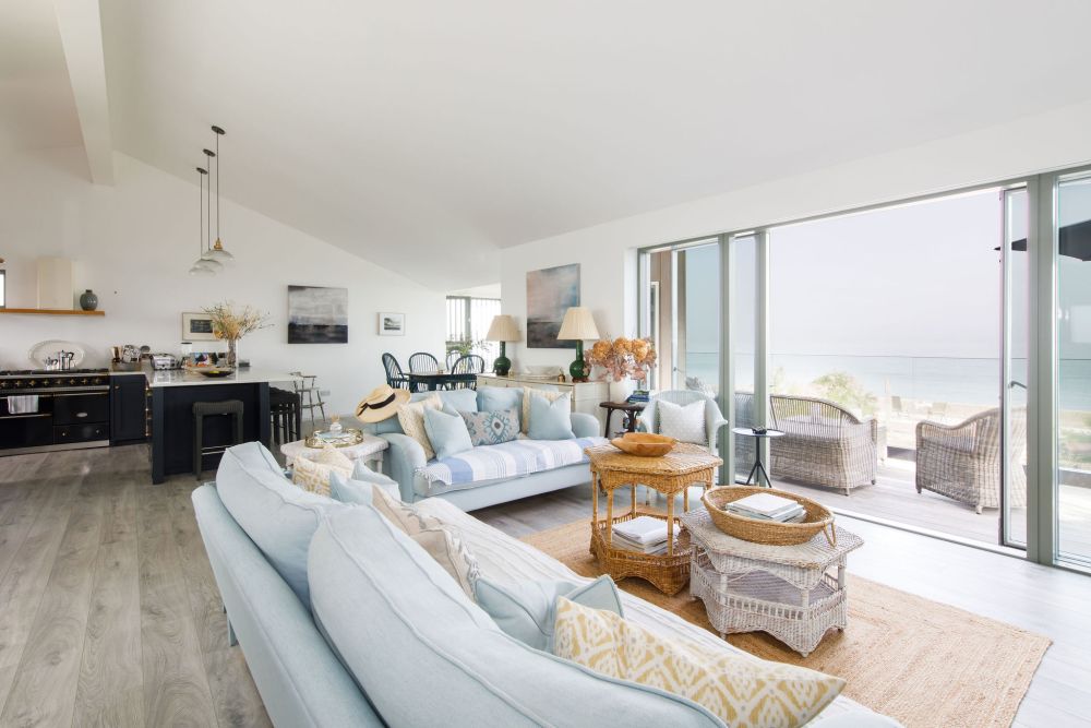 A stunning, eco-friendly home with sea views