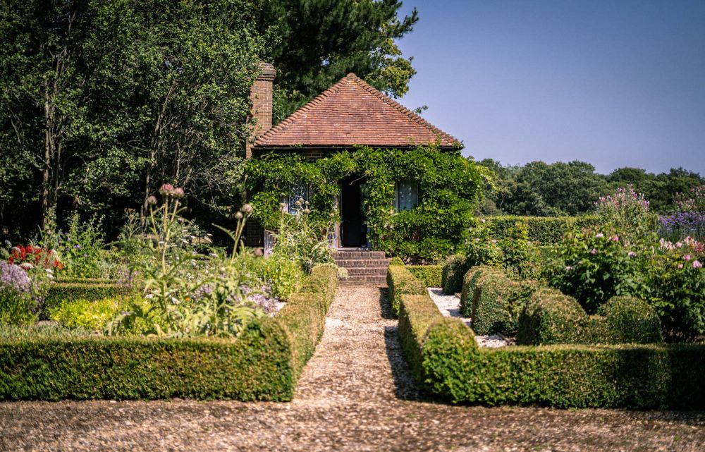 A magnificent private estate, hidden away in the heart of the Sussex countryside.