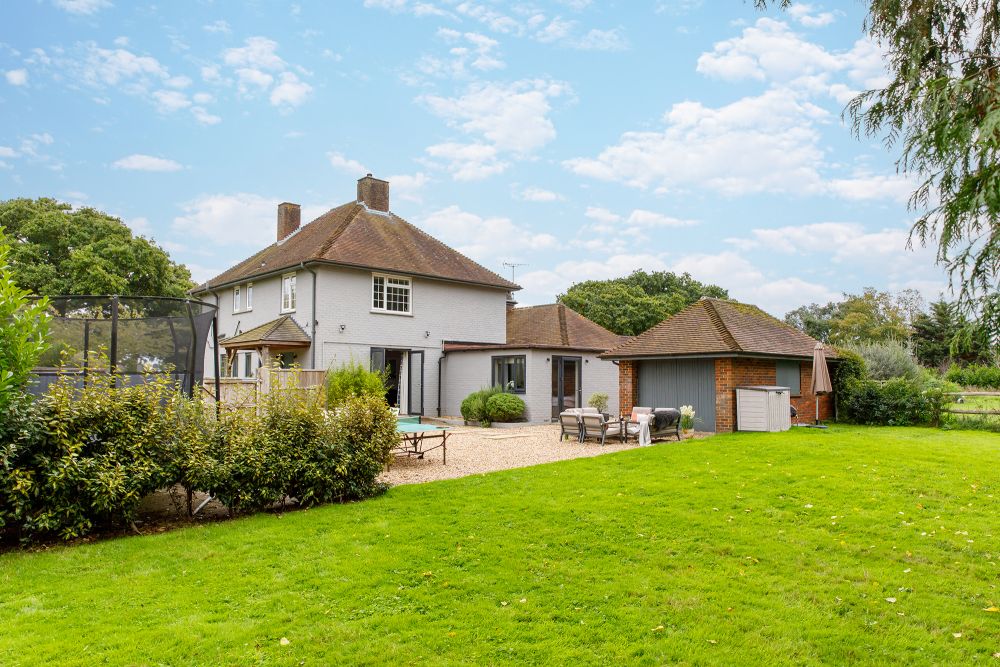 Beautiful country home in a pretty village