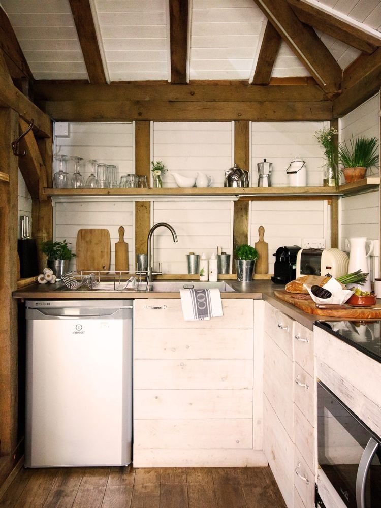 Architecturally designed cabin hidden within 65 acres of tranquil woodland