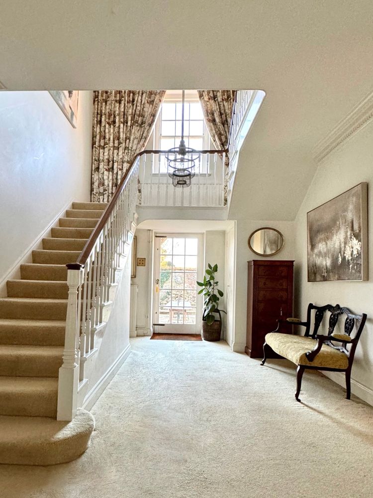 Georgian Manor Estate in Surrey