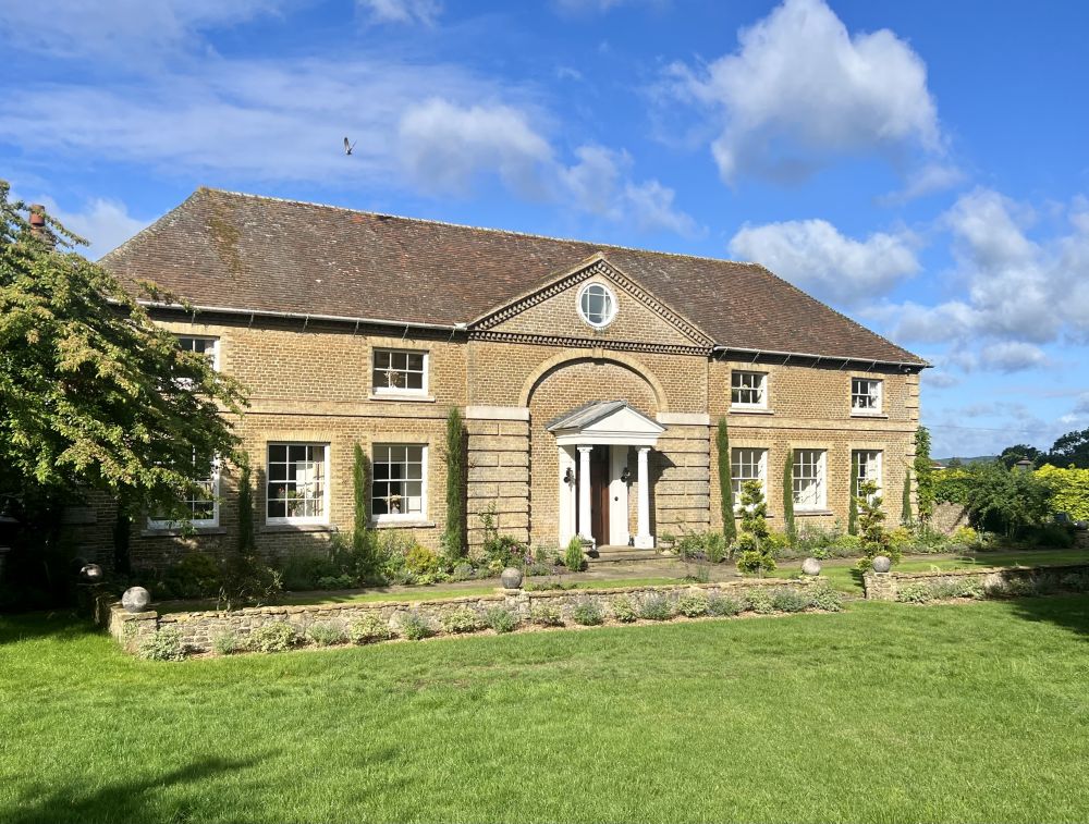 Georgian Manor Estate in Surrey