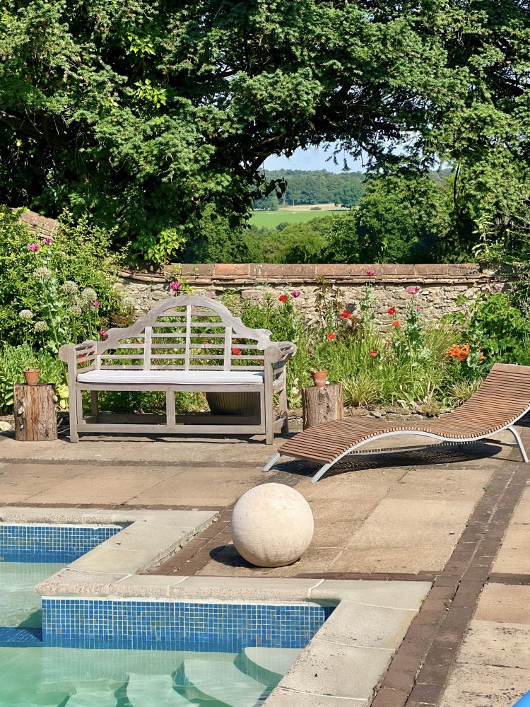 Georgian Manor Estate in Surrey