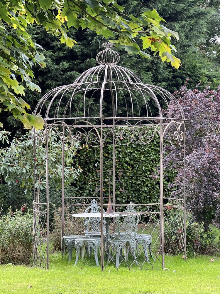 Georgian Manor Estate in Surrey