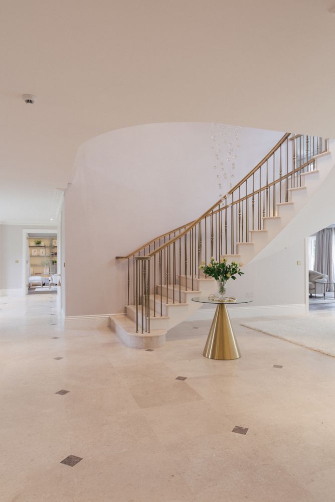 Stunning new build property with indoor swimming pool for film and photoshoot location (Harpenden, Hertfordshire)