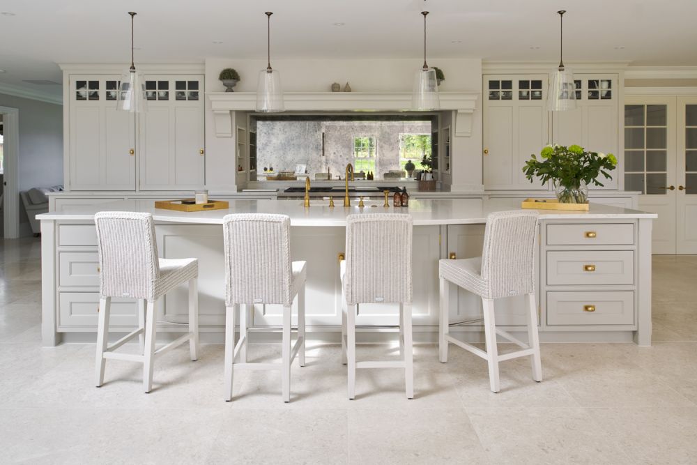 Stunning new build property with indoor swimming pool for film and photoshoot location (Harpenden, Hertfordshire)