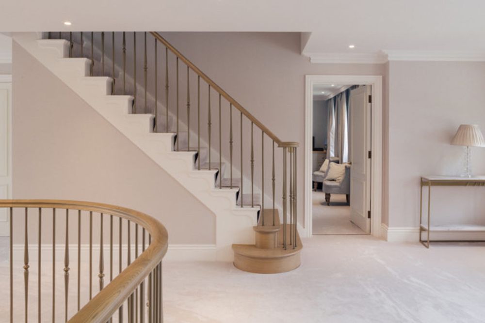 Stunning new build property with indoor swimming pool for film and photoshoot location (Harpenden, Hertfordshire)