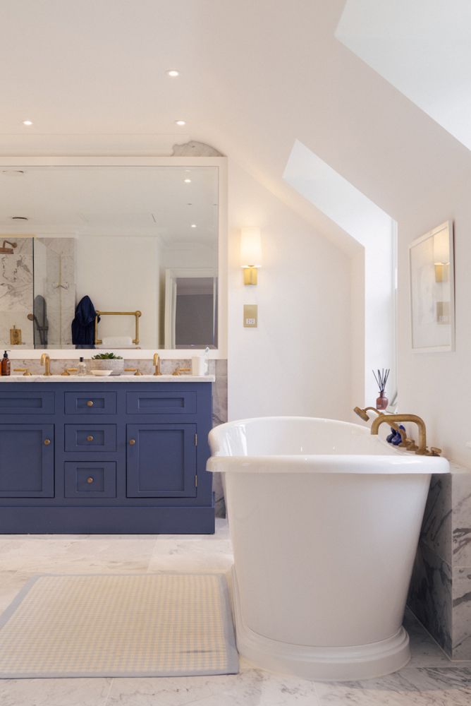 Stunning new build property with indoor swimming pool for film and photoshoot location (Harpenden, Hertfordshire)