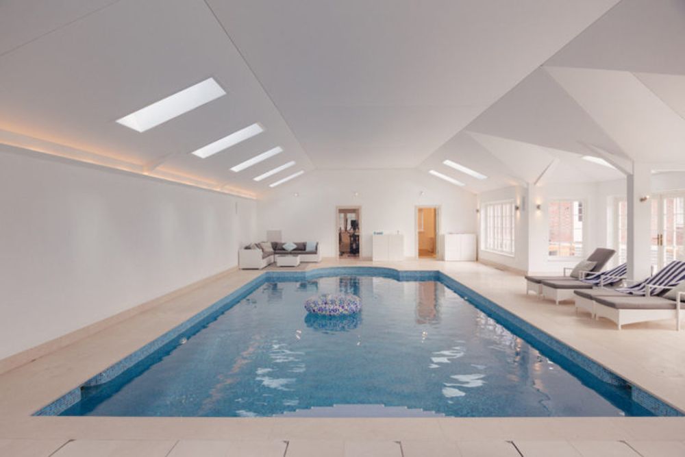 Stunning new build property with indoor swimming pool for film and photoshoot location (Harpenden, Hertfordshire)