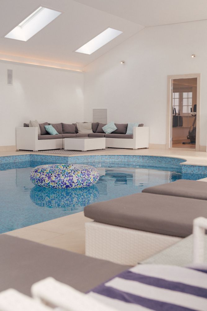 Stunning new build property with indoor swimming pool for film and photoshoot location (Harpenden, Hertfordshire)