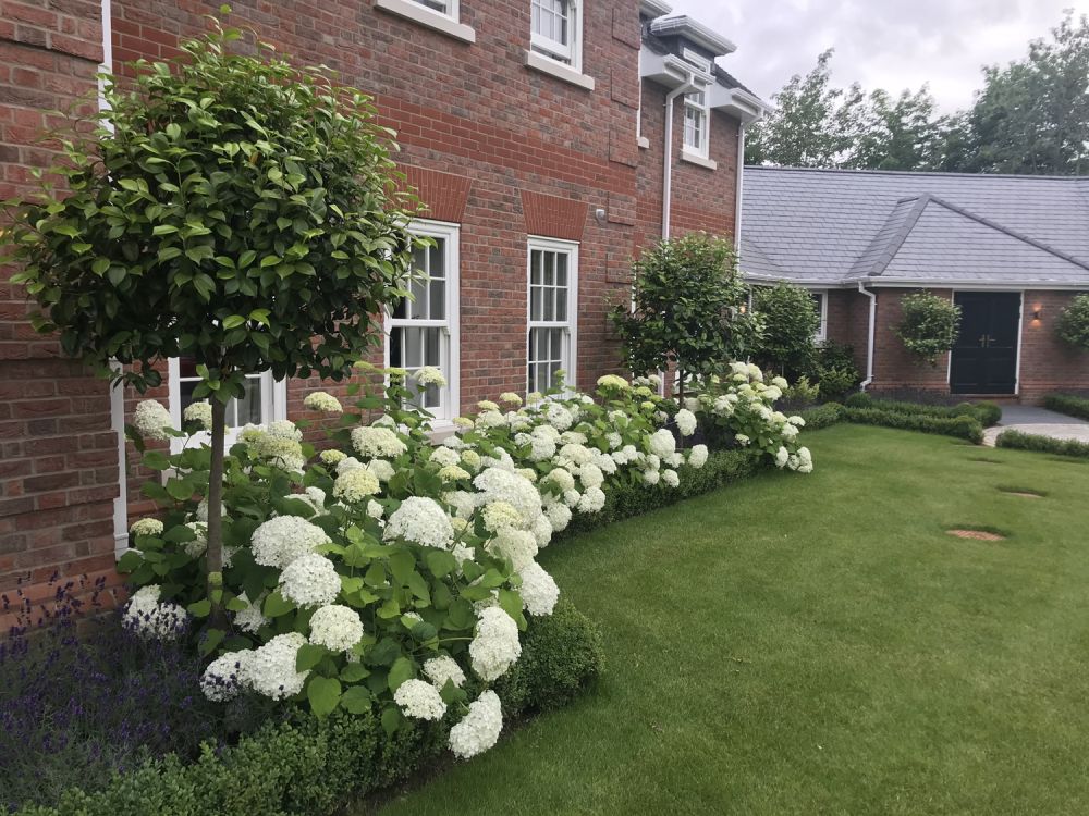 Stunning new build property with indoor swimming pool for film and photoshoot location (Harpenden, Hertfordshire)