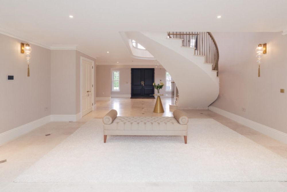 Stunning new build property with indoor swimming pool for film and photoshoot location (Harpenden, Hertfordshire)