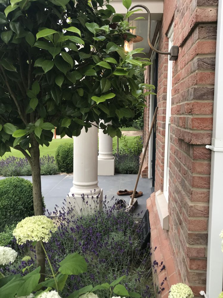 Stunning new build property with indoor swimming pool for film and photoshoot location (Harpenden, Hertfordshire)