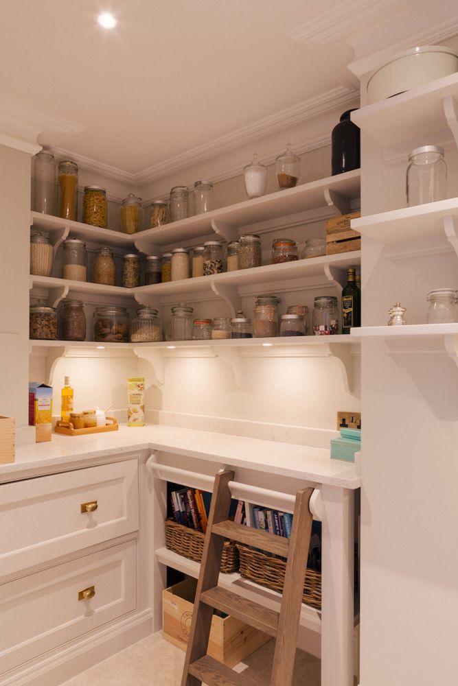 Stunning new build property with indoor swimming pool for film and photoshoot location (Harpenden, Hertfordshire)