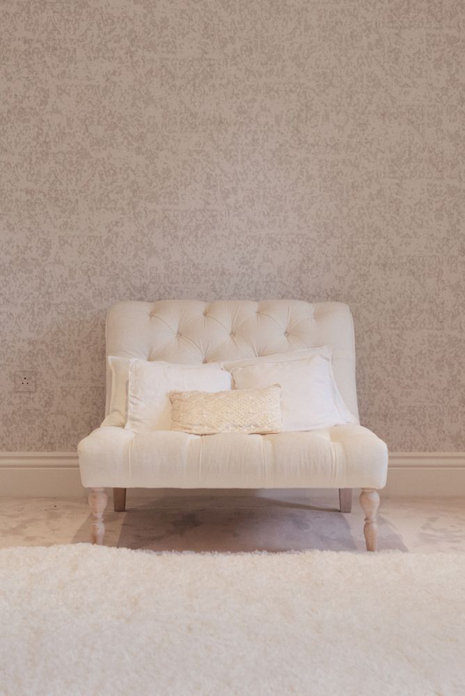 Stunning new build property with indoor swimming pool for film and photoshoot location (Harpenden, Hertfordshire)