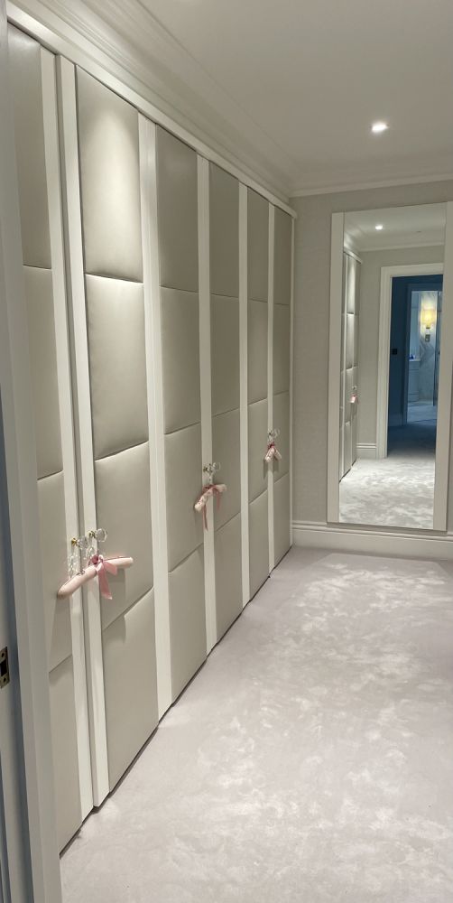 Stunning new build property with indoor swimming pool for film and photoshoot location (Harpenden, Hertfordshire)