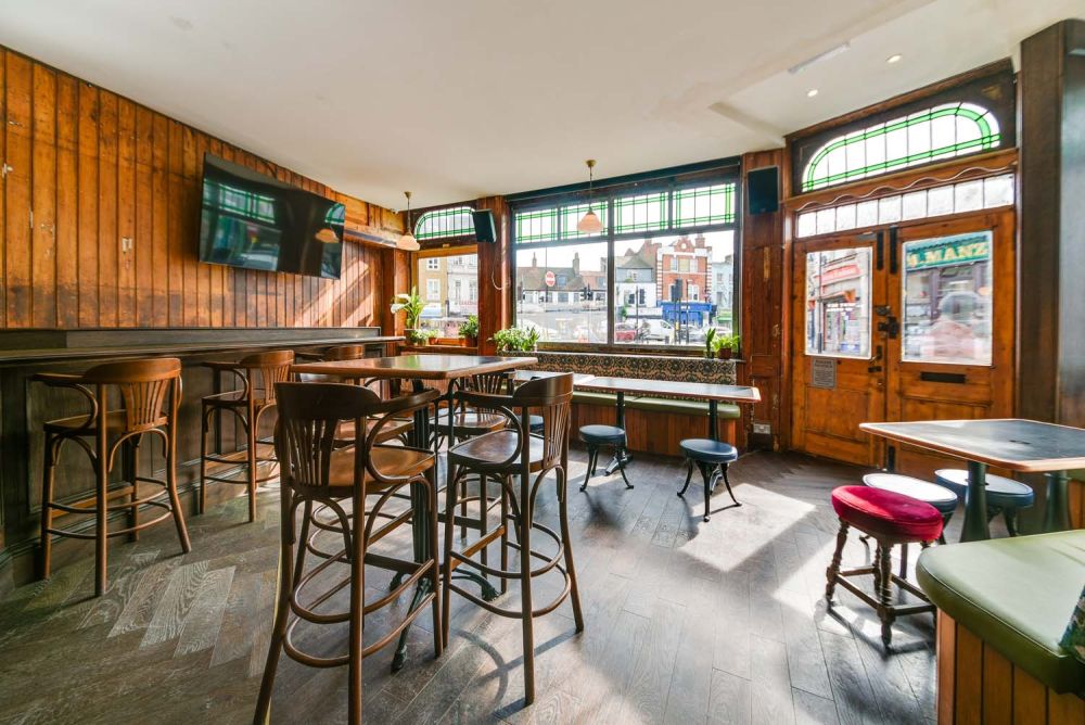 A proper South London boozer film, photoshoot and event location (Peckham, London)