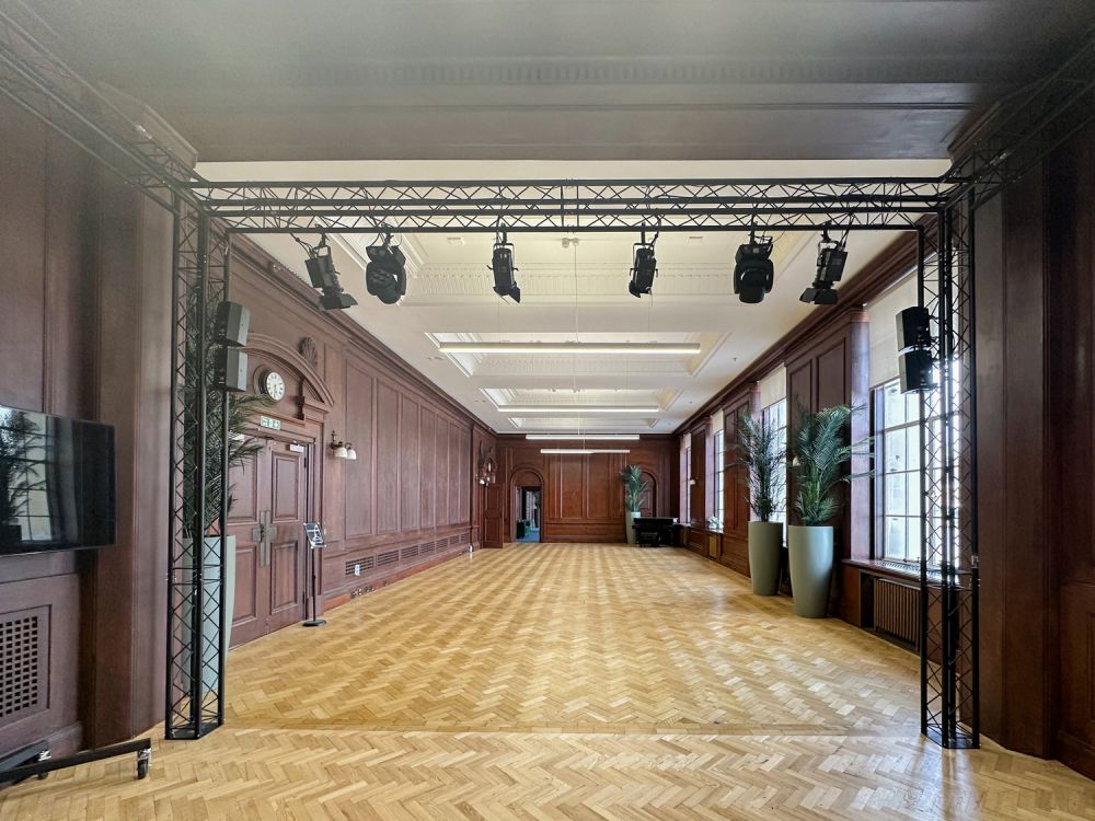 Grand riverside rooms with views of the Parliament for filming and photoshoots and events (Lambeth, London)