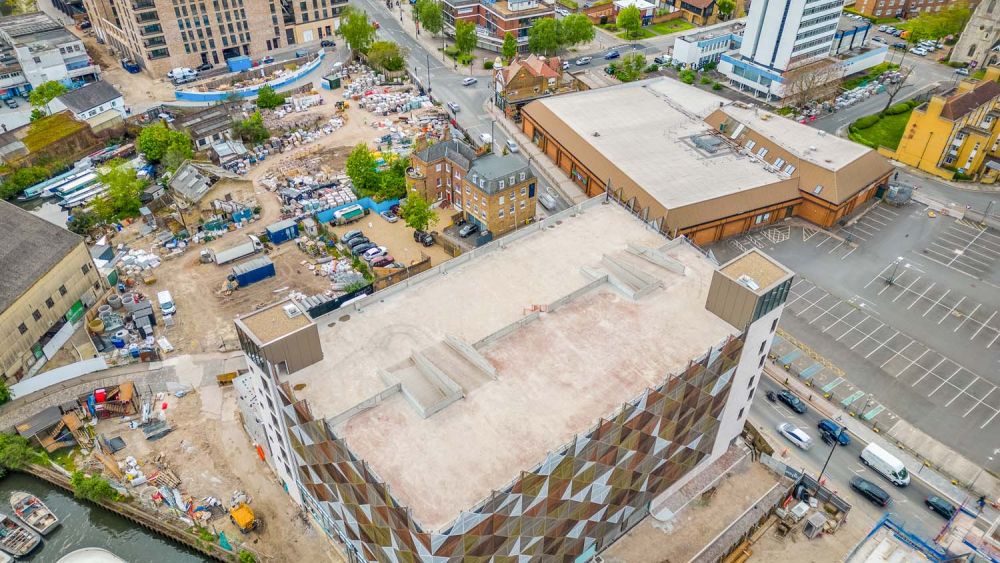 A private multi-storey car park with large roof (Brentford, London)