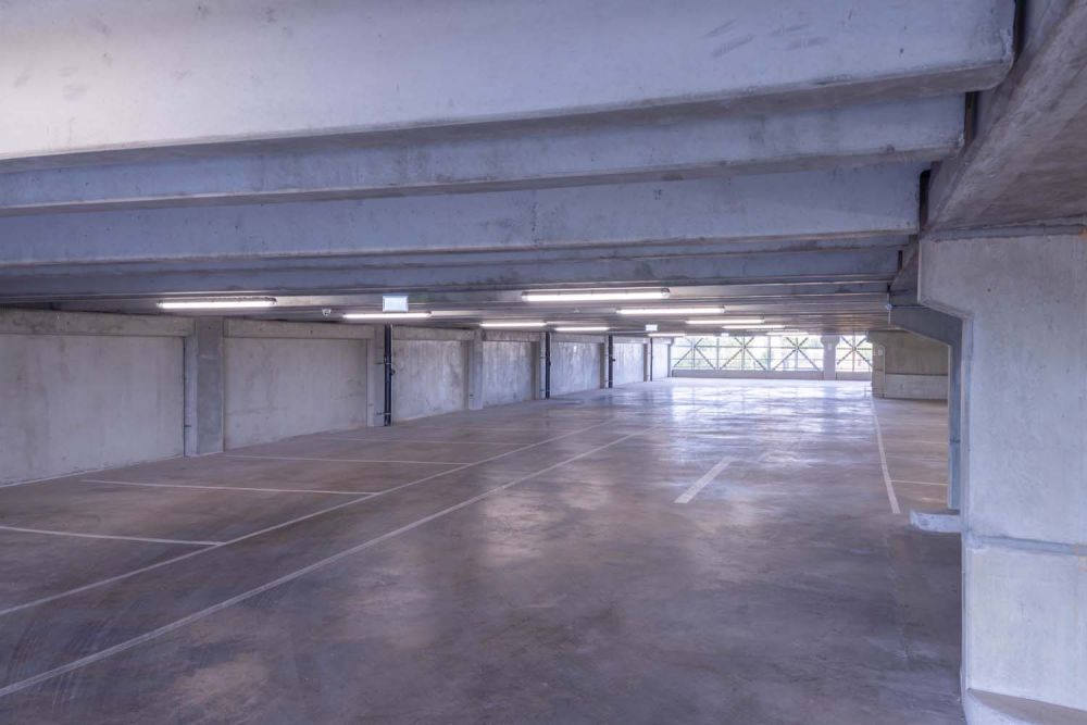 A private multi-storey car park with large roof (Brentford, London)