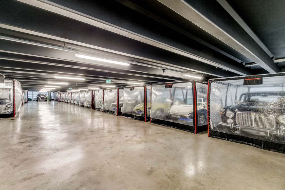 Classic car showroom for film and photoshoot hire (Brentford, London)