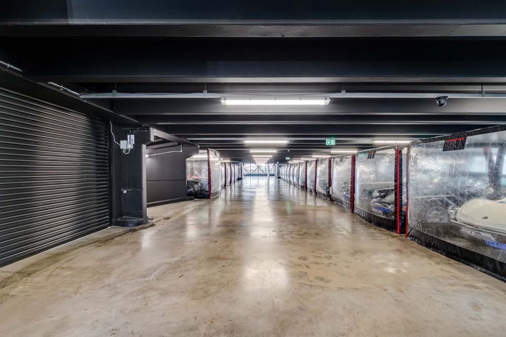 Classic car showroom for film and photoshoot hire (Brentford, London)