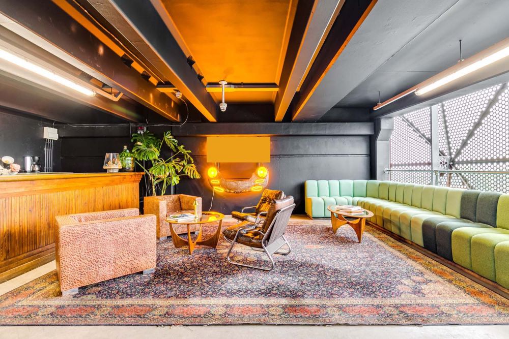 Classic car showroom for film and photoshoot hire (Brentford, London)