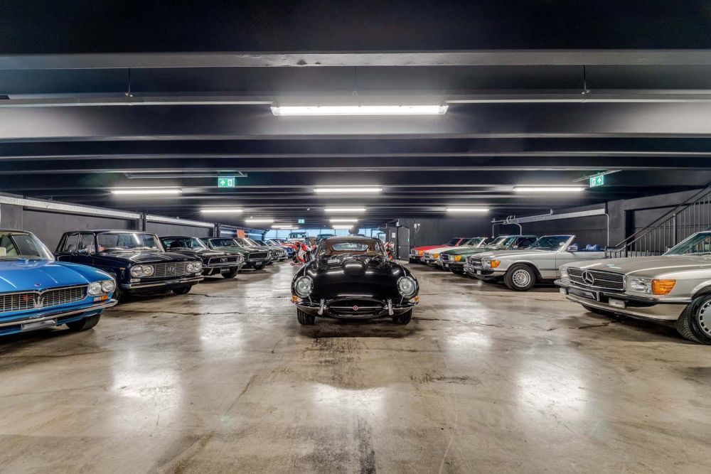 Classic car showroom for film and photoshoot hire (Brentford, London)