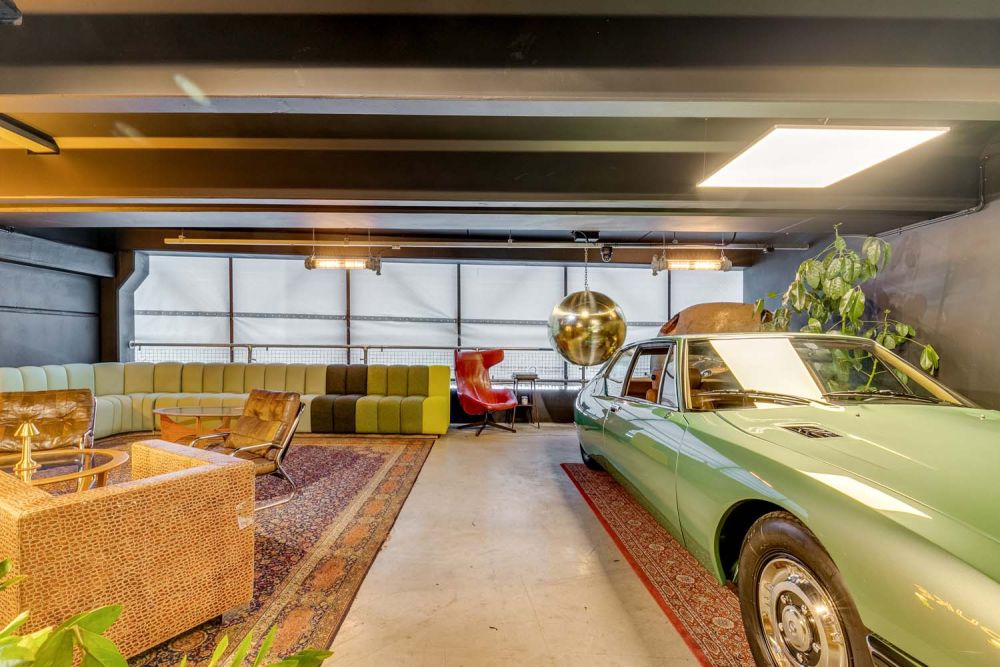 Classic car showroom for film and photoshoot hire (Brentford, London)
