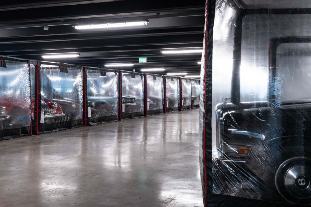 Classic car showroom for film and photoshoot hire (Brentford, London)