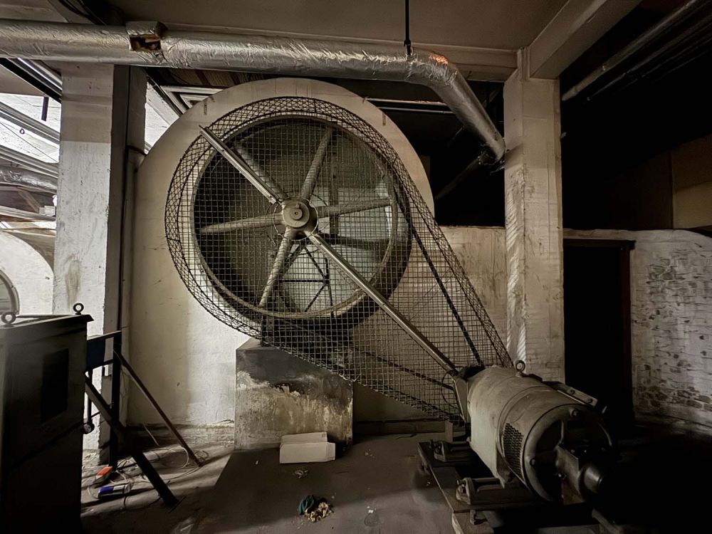 1930's theatre hall for film and photoshoot hire (Greenwich, London)